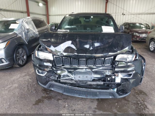 1C4RJFAG3HC624453 Jeep Grand Cherokee Laredo 4x4