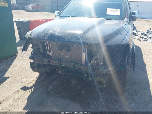 1C6SRFJT0NN314680 RAM 1500 Laramie  4x4 5'7 Box