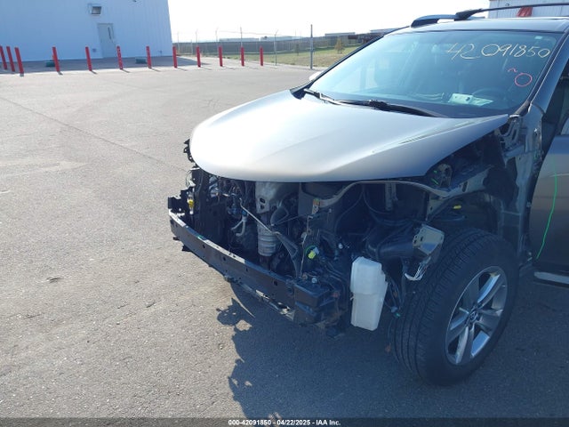 JTMRFREVXFD151847 Toyota Rav4 Xle