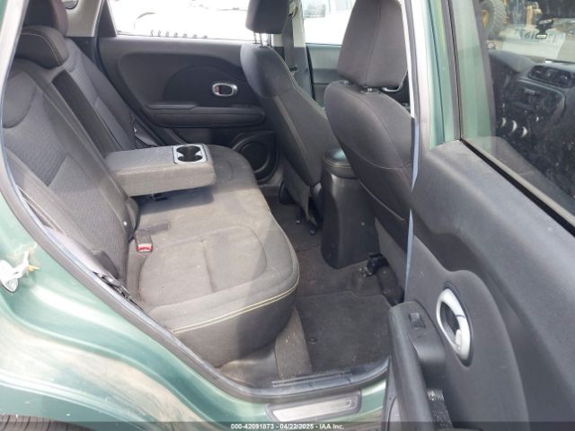 KNDJP3A50E7058037 KIA SOUL +