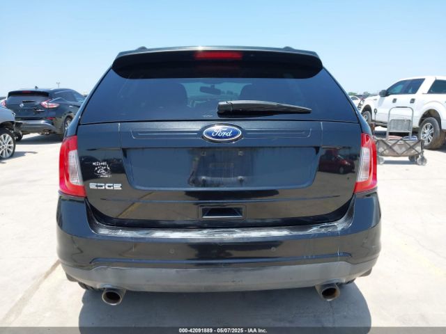 2FMDK3GC0EBA37483 Ford EDGE SE