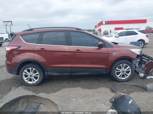 1FMCU9HD2JUB61307 Ford ESCAPE SEL