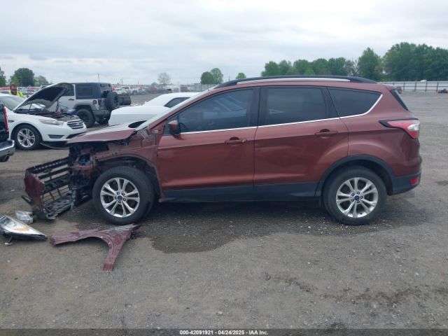 1FMCU9HD2JUB61307 Ford ESCAPE SEL