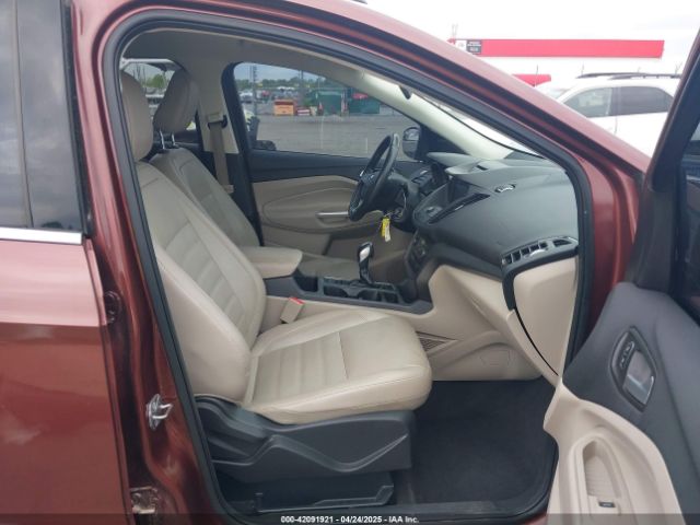 1FMCU9HD2JUB61307 Ford ESCAPE SEL