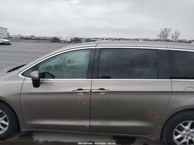 2C4RC1DG5HR536715 Chrysler Pacifica Touring