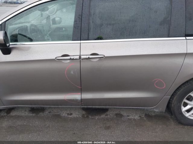 2C4RC1DG5HR536715 Chrysler Pacifica Touring