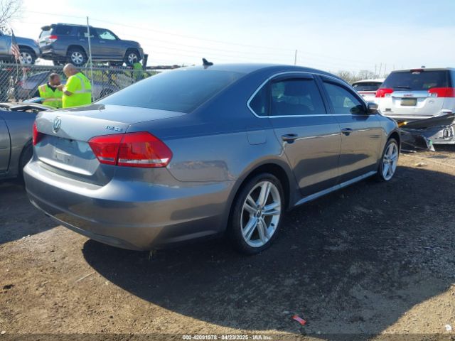 1VWBN7A34EC013204 Volkswagen Passat 2.0l Tdi Se