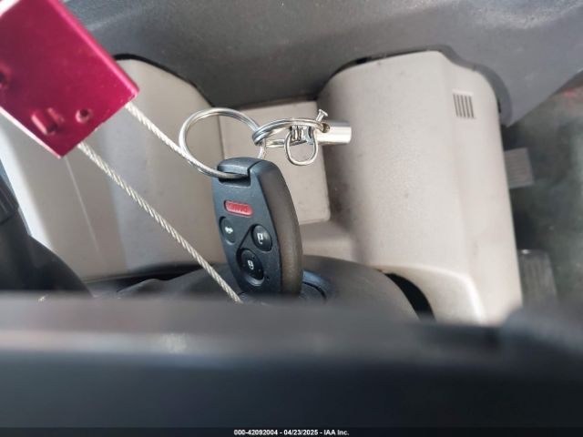 5FNYF4H20EB014181 Honda PILOT LX