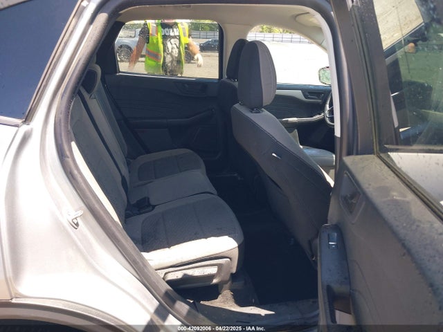 1FMCU0G62NUB87670 Ford ESCAPE SE