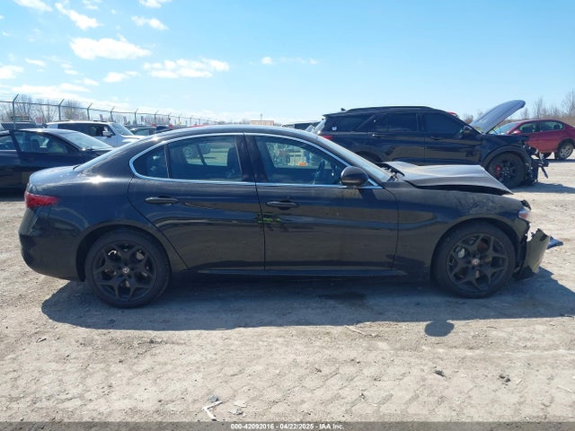 Alfa Romeo Giulia Ti Awd 2021 ZARFANBN6M7648815 Image 14