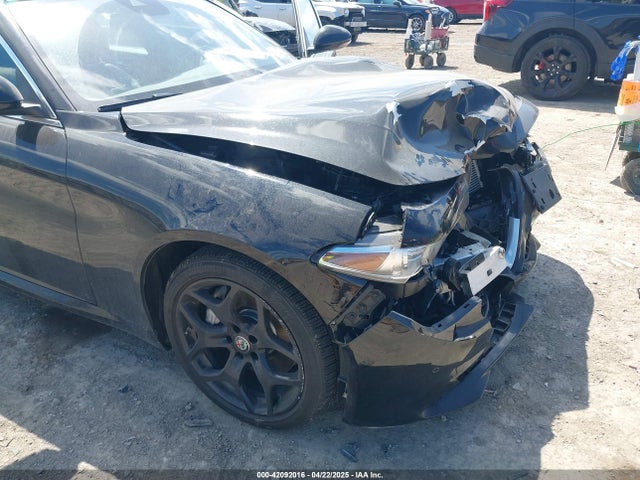 Alfa Romeo Giulia Ti Awd 2021 ZARFANBN6M7648815 Image 18
