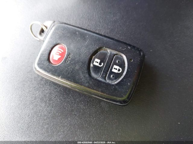 JTDKN3DU9E0368824 Toyota Prius Five