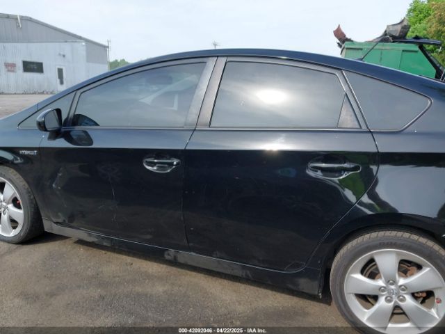 JTDKN3DU9E0368824 Toyota Prius Five
