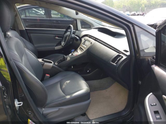 JTDKN3DU9E0368824 Toyota Prius Five