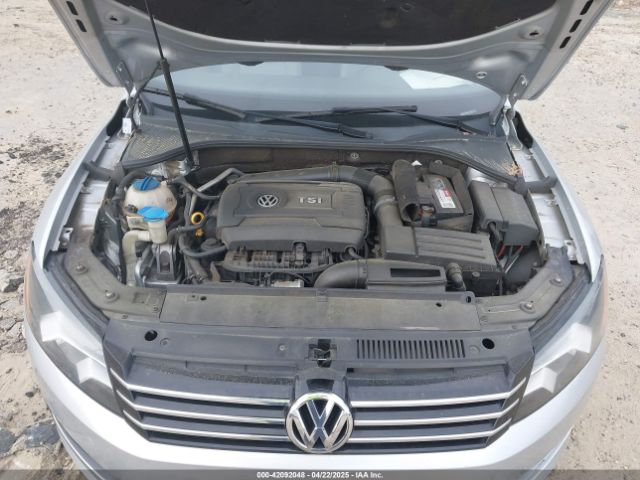 1VWBT7A36FC010179 Volkswagen Passat 1.8t Se