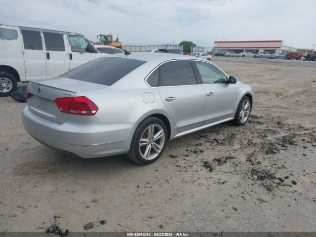 1VWBT7A36FC010179 Volkswagen Passat 1.8t Se
