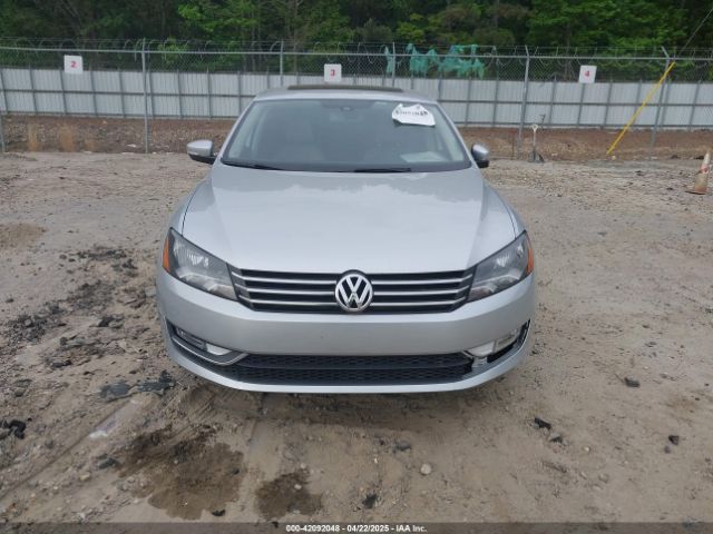 1VWBT7A36FC010179 Volkswagen Passat 1.8t Se