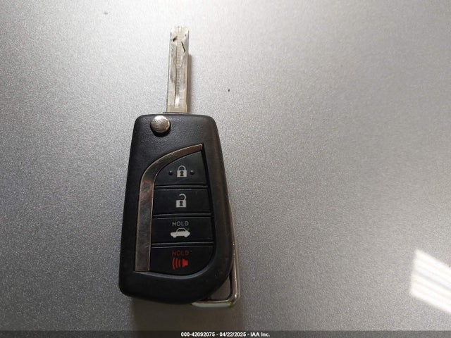 4T1B11HK9JU123495 Toyota CAMRY LE