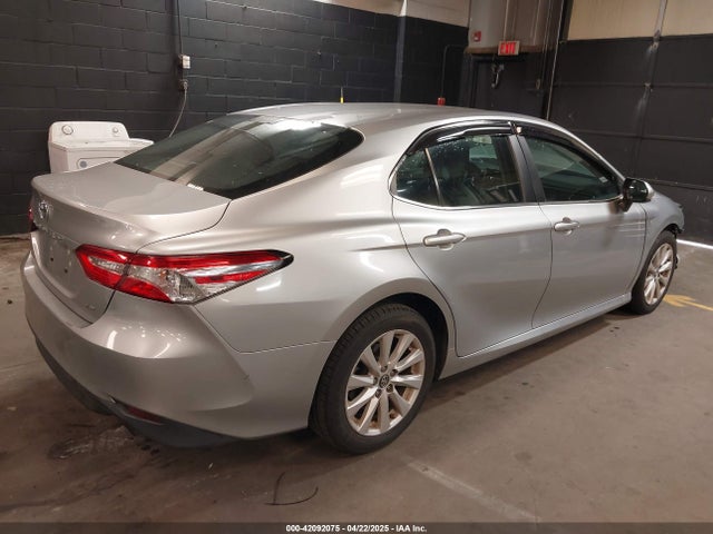 4T1B11HK9JU123495 Toyota CAMRY LE