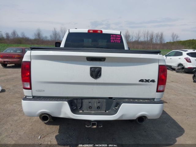 1C6RR7FT8JS310353 RAM 1500 Express  4x4 6'4 Box