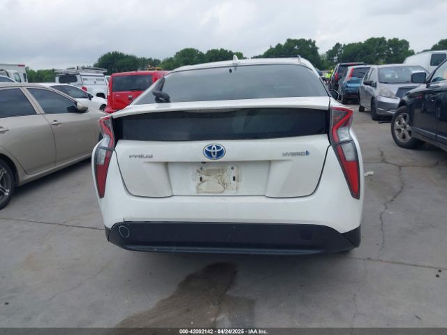 JTDKARFU2G3527633 Toyota Prius Three
