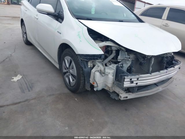 JTDKARFU2G3527633 Toyota Prius Three