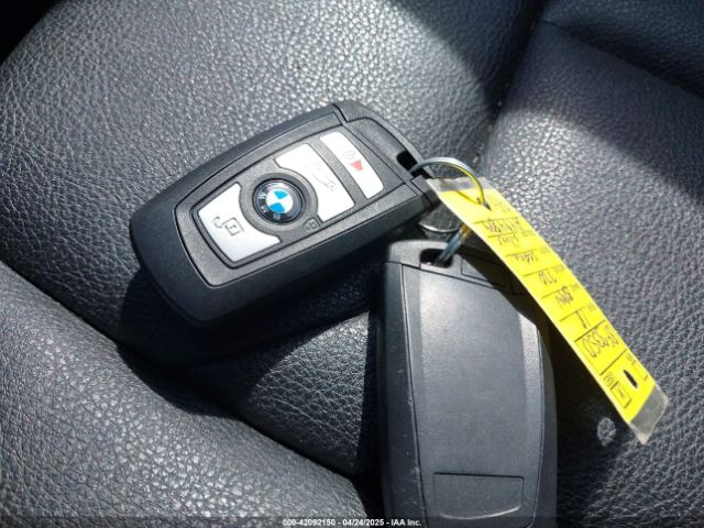 WBA8A3C5XJA494899 BMW 320i Xdrive