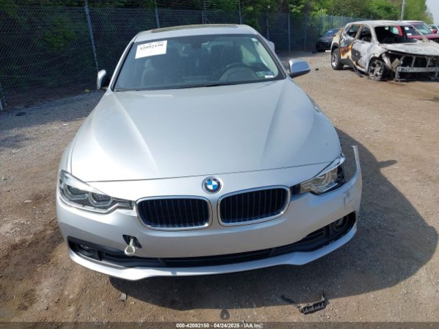 WBA8A3C5XJA494899 BMW 320i Xdrive