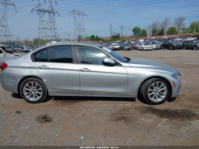 WBA8A3C5XJA494899 BMW 320i Xdrive