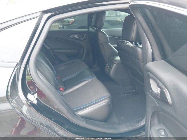 1C3CCCBB5FN689103 Chrysler 200 S
