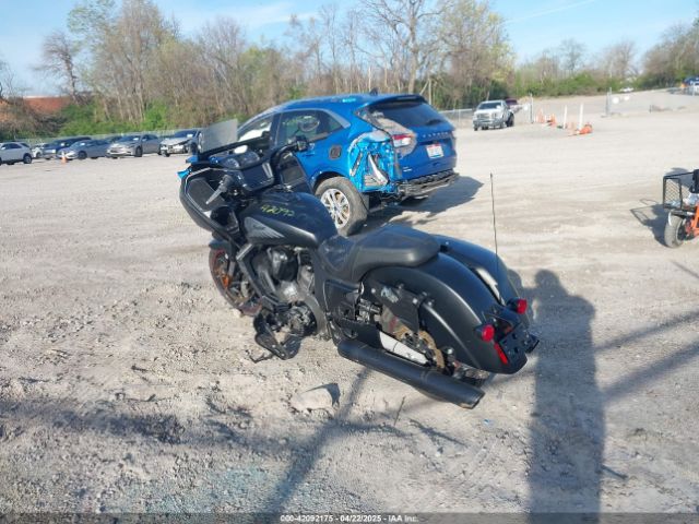 2020 INDIAN MOTORCYCLE CO. CHALLENGER 56KLCDRR1L3392660 Photo 2