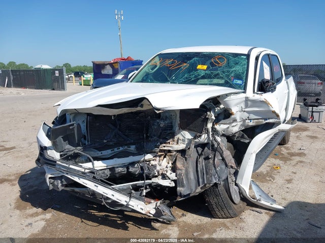 5TFAZ5CN8KX082214 Toyota Tacoma Sr5 V6