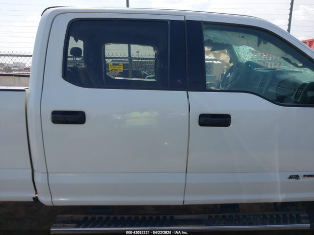 1FT7W2BT7KEF33758 Ford F-250 Xlt