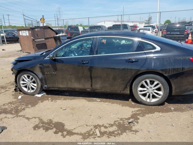 1G1ZE5ST7HF143588 Chevrolet MALIBU 1LT
