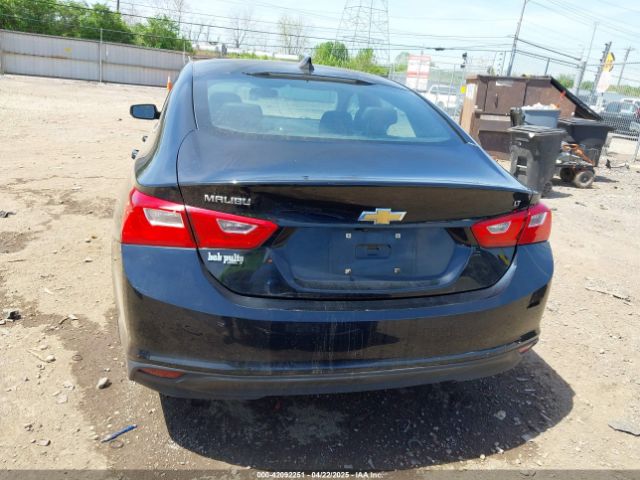1G1ZE5ST7HF143588 Chevrolet MALIBU 1LT