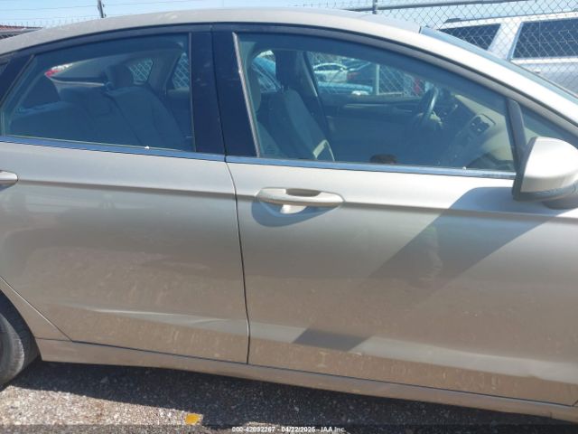 3FA6P0G72HR206558 Ford FUSION S