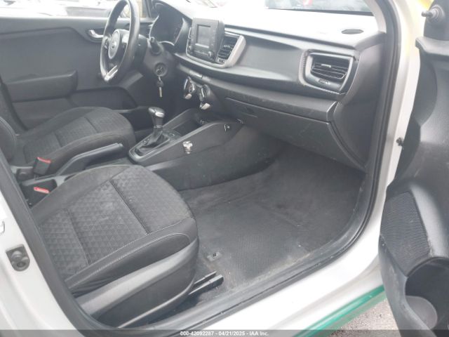 3KPA25AB9JE119315 KIA RIO LX