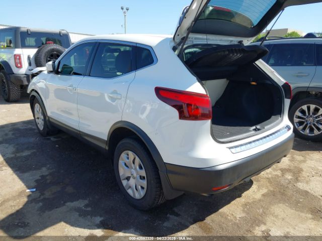 2018 NISSAN ROGUE SPORT JN1BJ1CP6JW182888 Photo 2