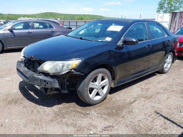 4T1BF1FK2EU428136 Toyota CAMRY SE