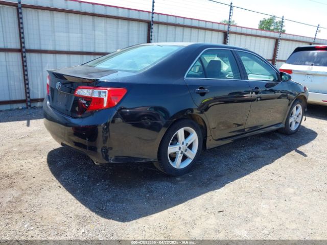4T1BF1FK2EU428136 Toyota CAMRY SE