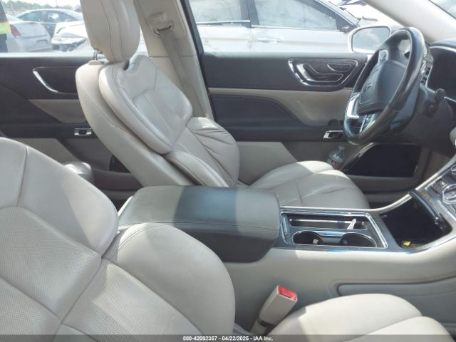 1LN6L9SK0H5631653 Lincoln Continental Select