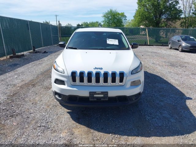 1C4PJLAB0GW272536 Jeep Cherokee Sport
