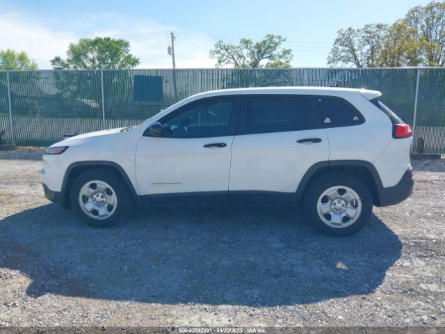 1C4PJLAB0GW272536 Jeep Cherokee Sport