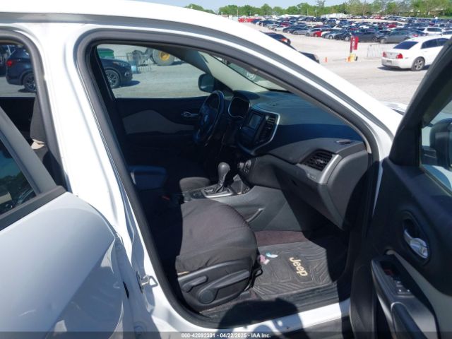 1C4PJLAB0GW272536 Jeep Cherokee Sport