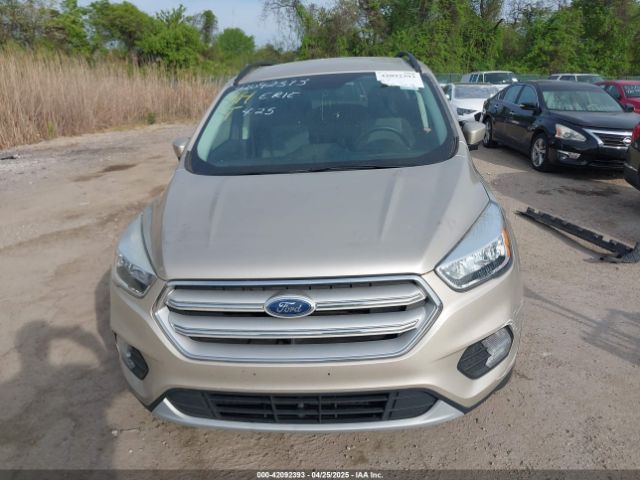 1FMCU9GD1JUB02119 Ford ESCAPE SE