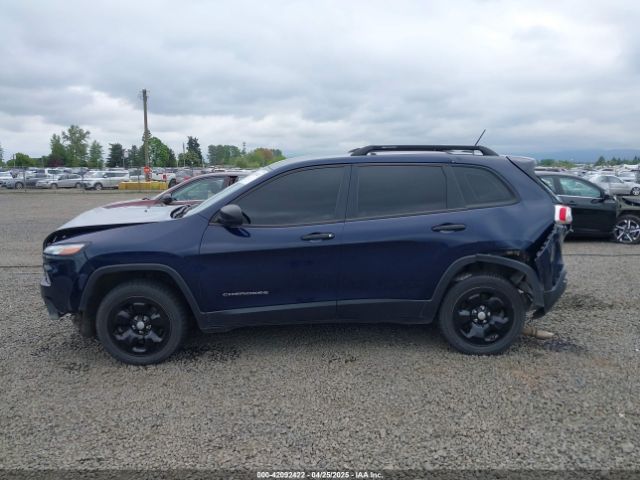 1C4PJMAB0EW317252 Jeep Cherokee Sport