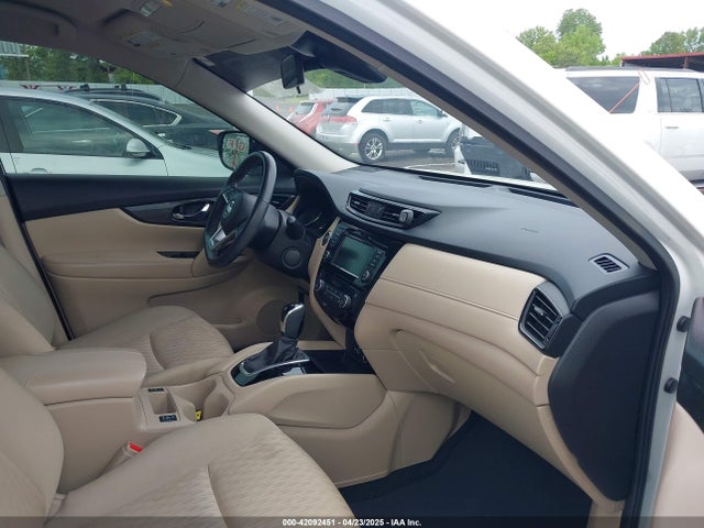 JN8AT2MTXKW250037 Nissan 2019