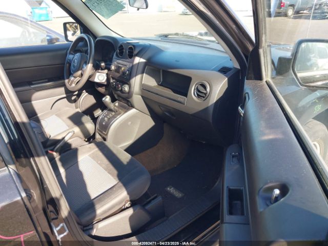 1C4NJPBAXED533555 Jeep Patriot Sport