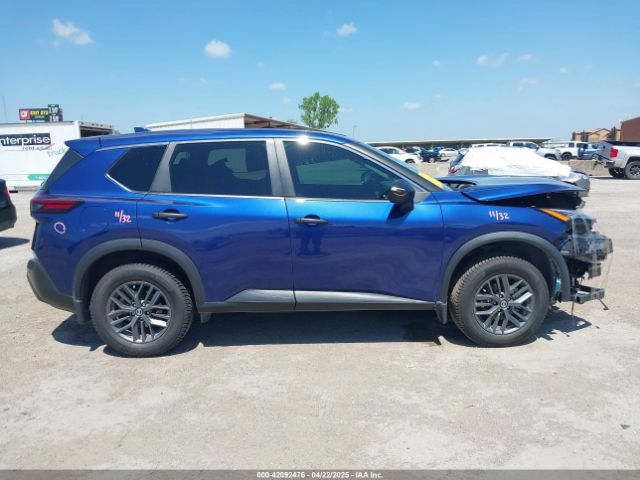 5N1AT3AA9MC683594 Nissan Rogue S Fwd