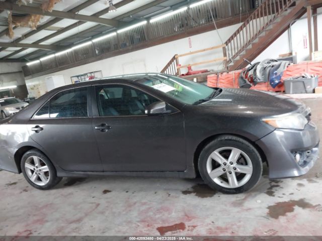 4T1BF1FK9EU403895 Toyota CAMRY SE